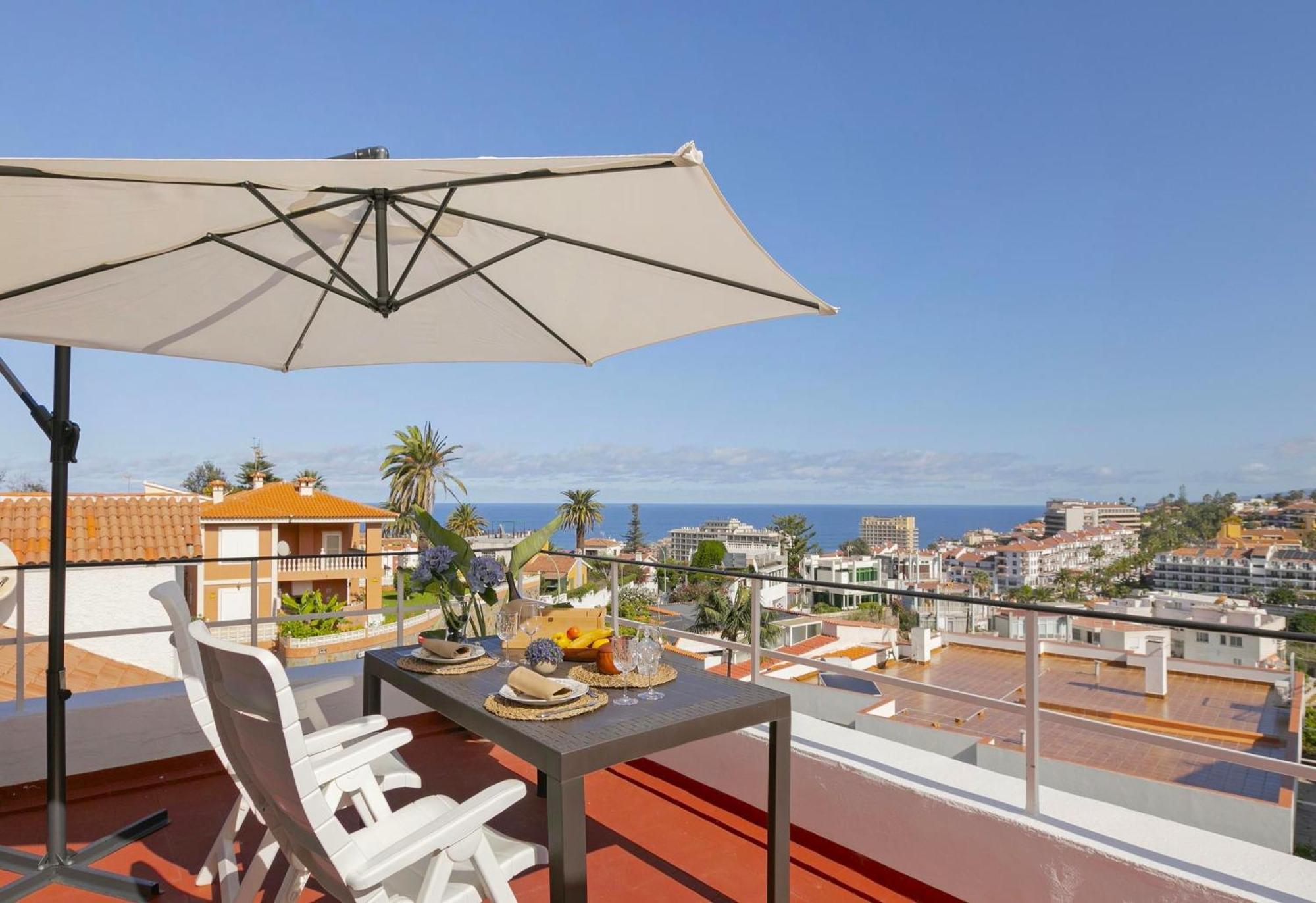 Spacious Penthouse With King-Size Bed, Huge Terrace, Ocean & Teide View Puerto de la Cruz  Exterior foto